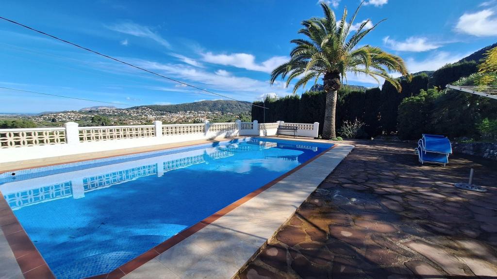 4 bed villa in Orba