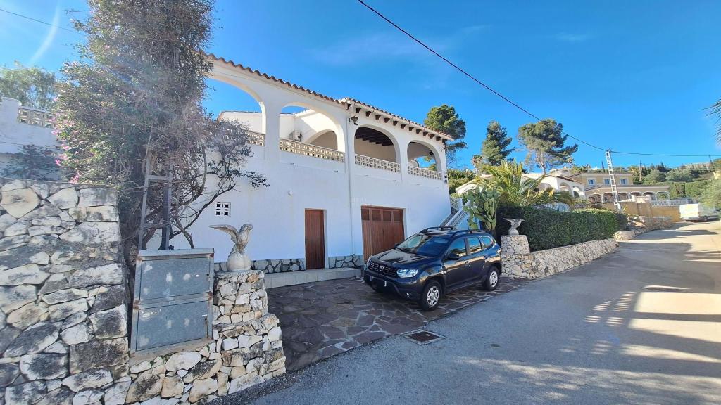 4 bed villa in Orba