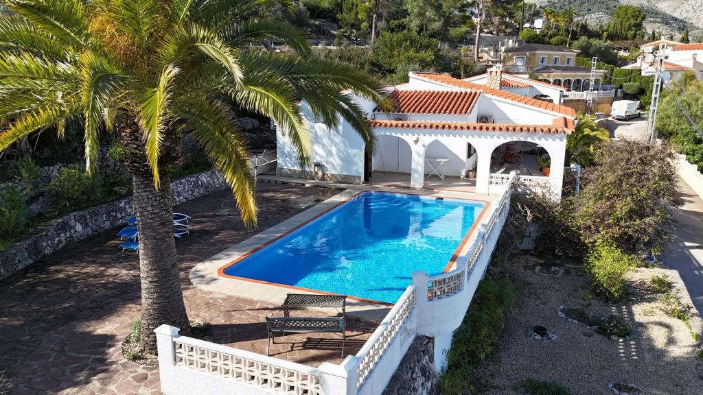 4 bed villa in Orba
