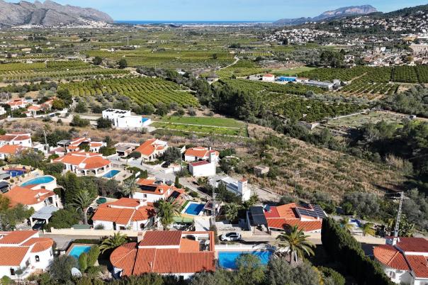 4 bed villa in Orba