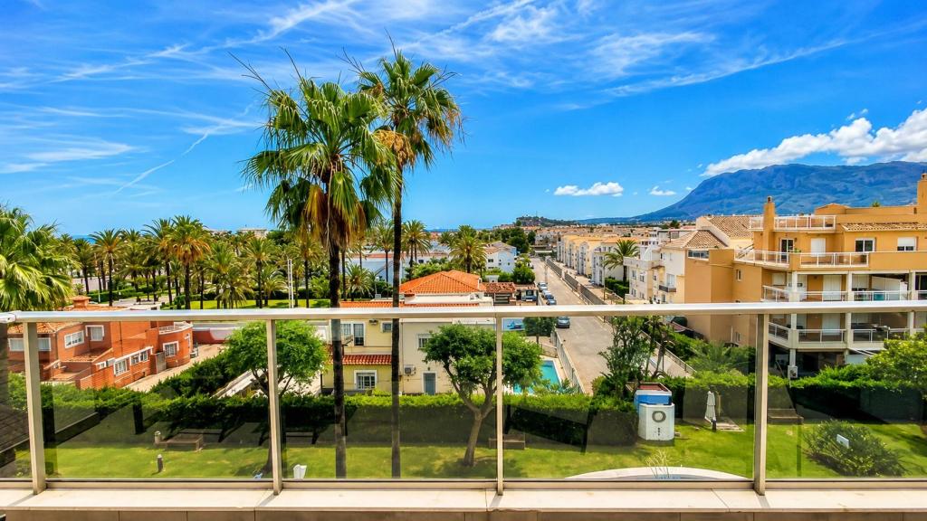 3 bed apartments - flats in Denia