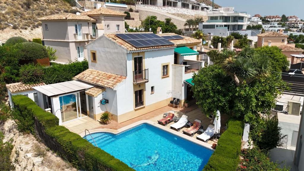 3 bed villa in Finestrat