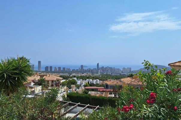 3 bed villa in Finestrat