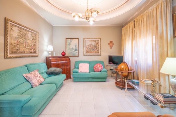 4 bed apartment in Gata de Gorgos
