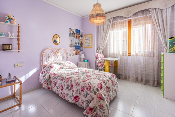 4 bed apartment in Gata de Gorgos