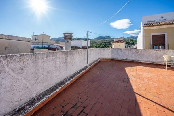 4 bed apartment in Gata de Gorgos