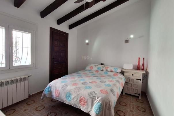 4 bed villa in Orba
