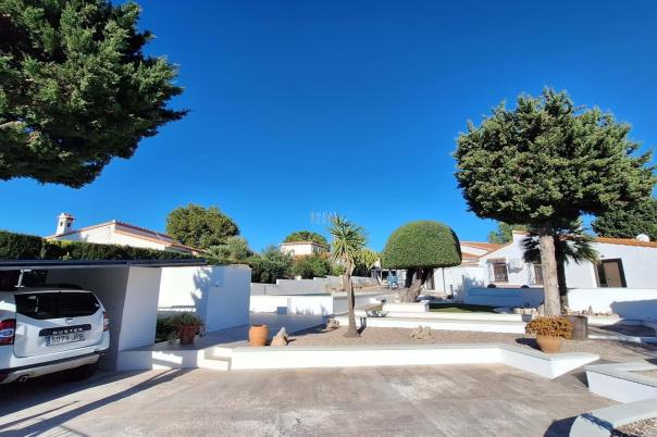 4 bed villa in Orba