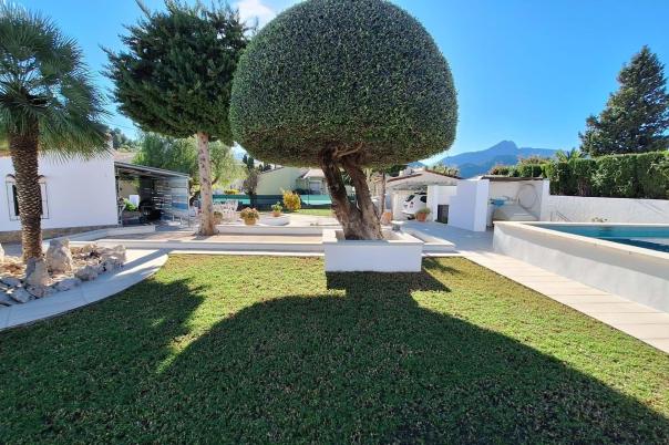 4 bed villa in Orba