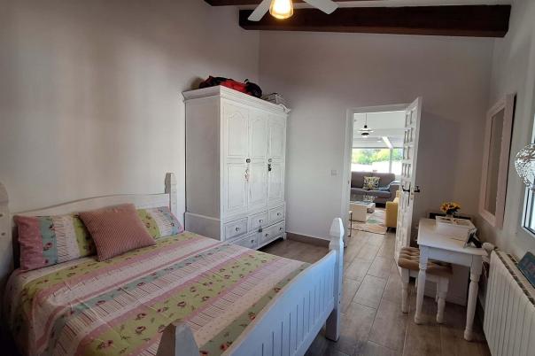 4 bed villa in Orba