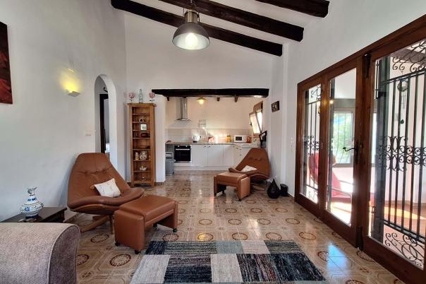 4 bed villa in Orba
