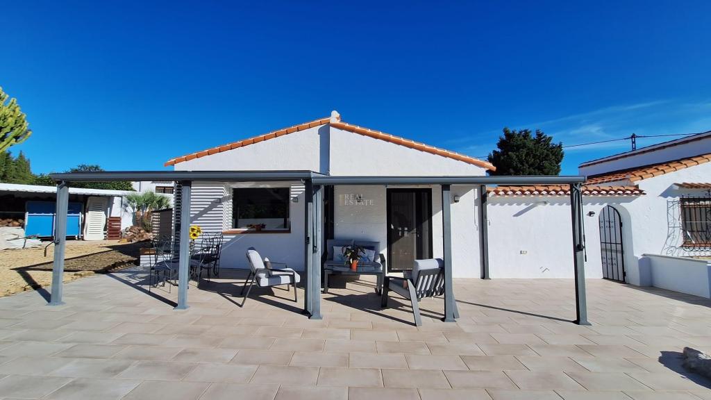 4 bed villa in Orba