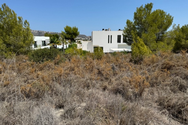 plot in Moraira