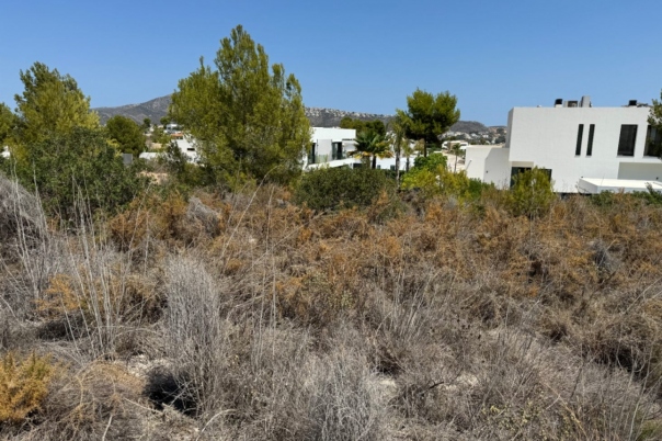 plot in Moraira
