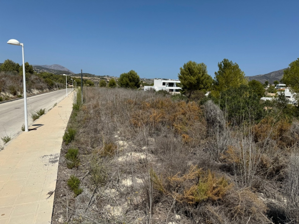 plot in Moraira