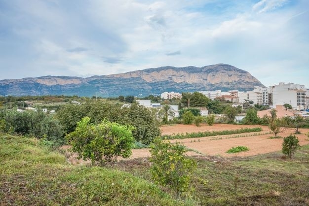 1 bed plot in Gata de Gorgos