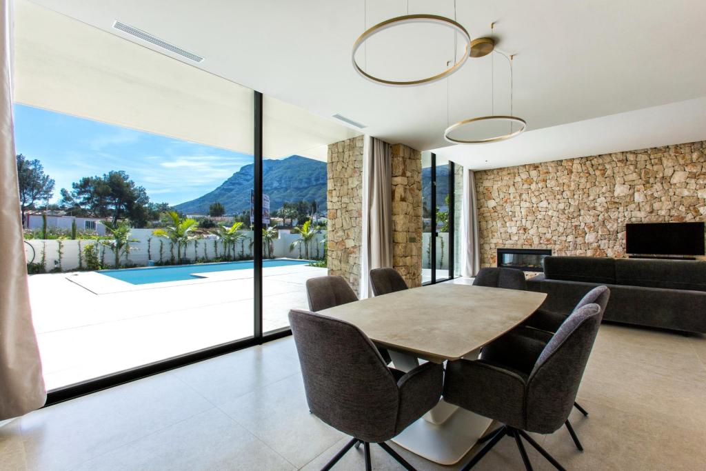 3 bed villas in Denia