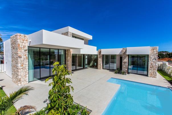 3 bed villas in Denia