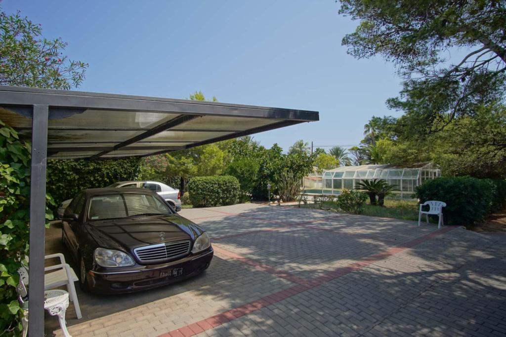 6 bed villa in Denia