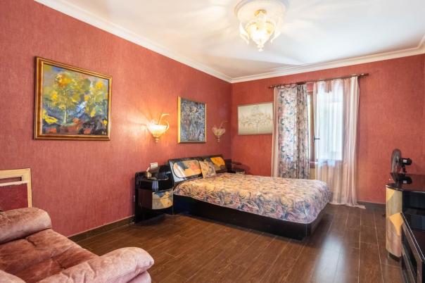 6 bed villa in Denia