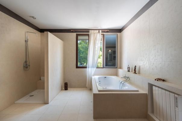 6 bed villa in Denia