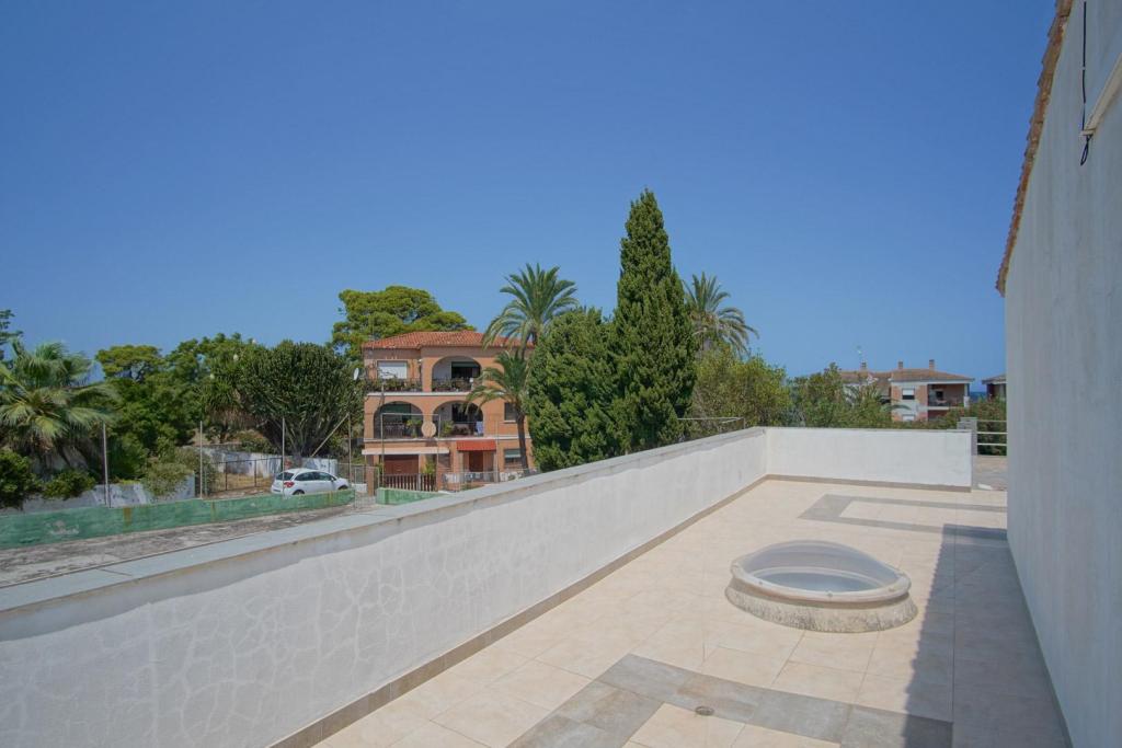 6 bed villa in Denia