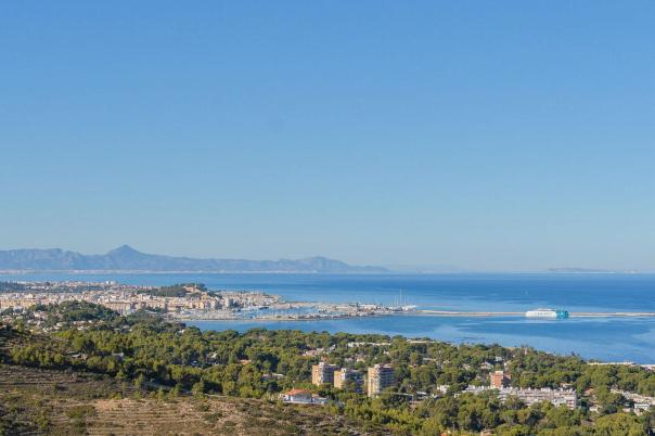 6 bed villa in Denia