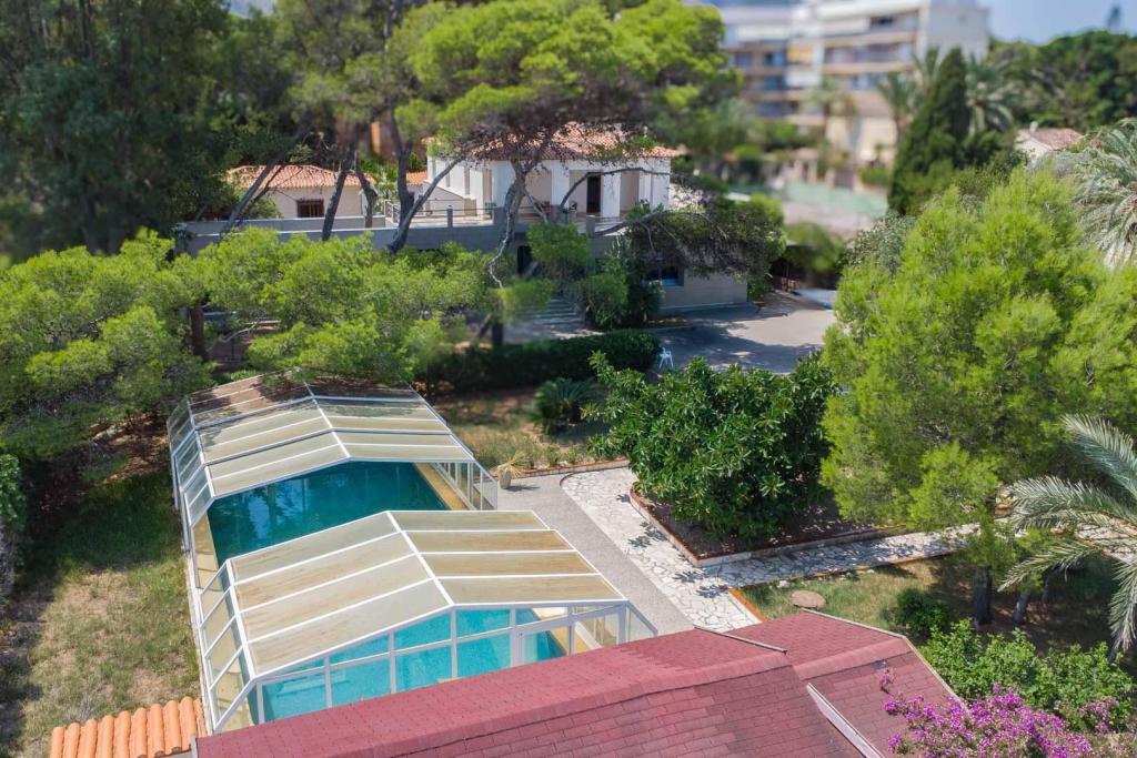 6 bed villa in Denia