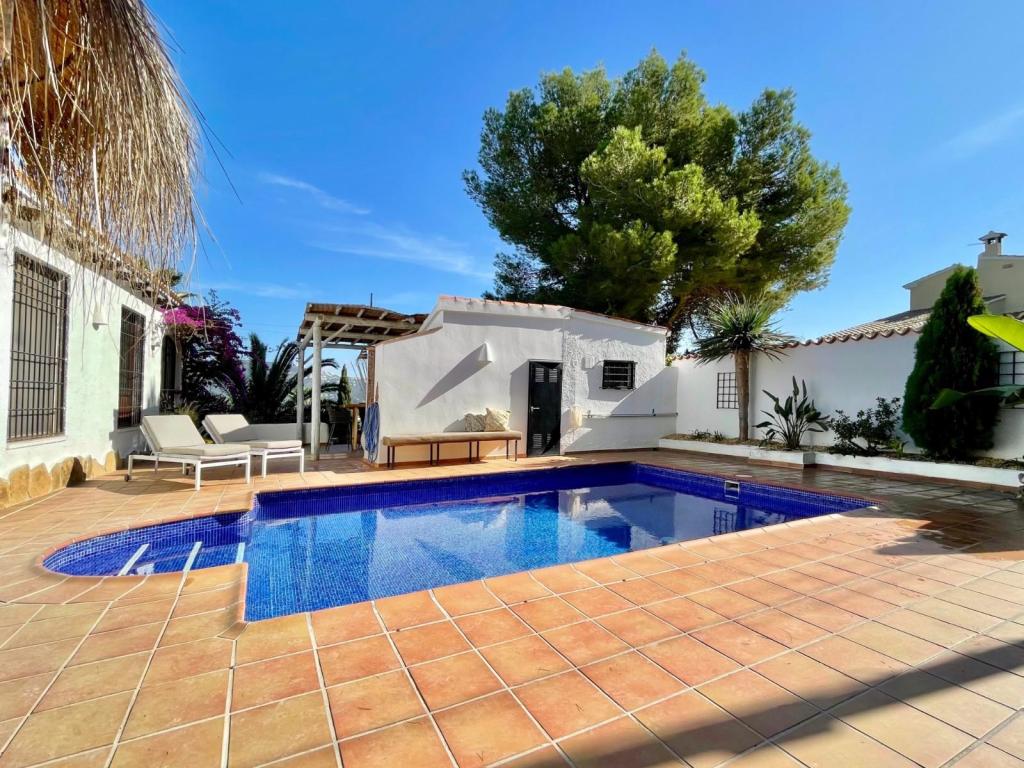 3 bed villas in Moraira