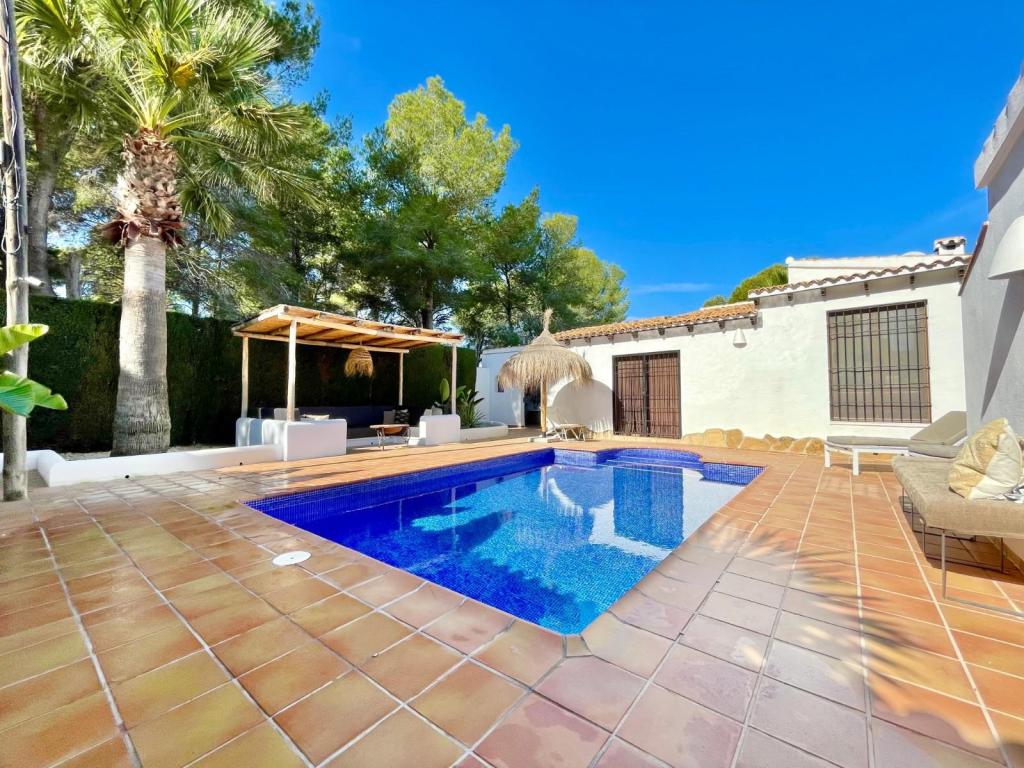 3 bed villas in Moraira