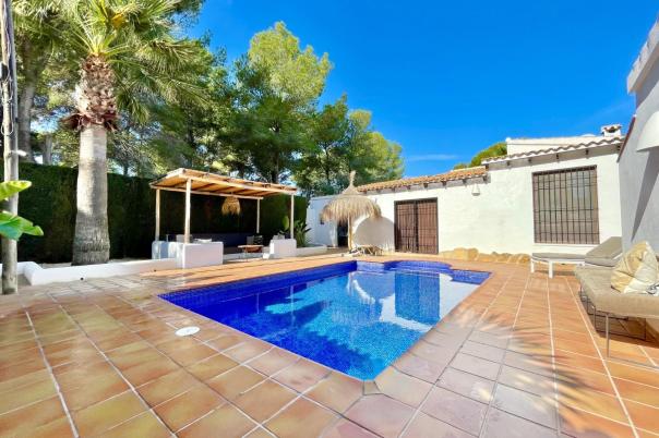 3 bed villas in Moraira