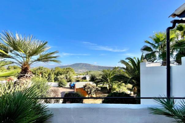 3 bed villas in Moraira
