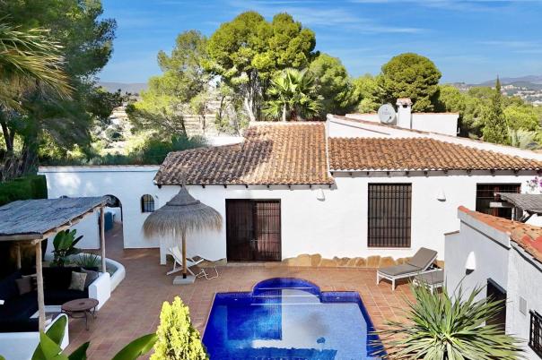 3 bed villas in Moraira