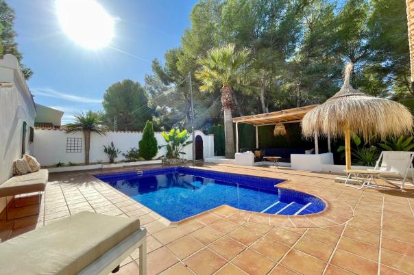 3 bed villas in Moraira
