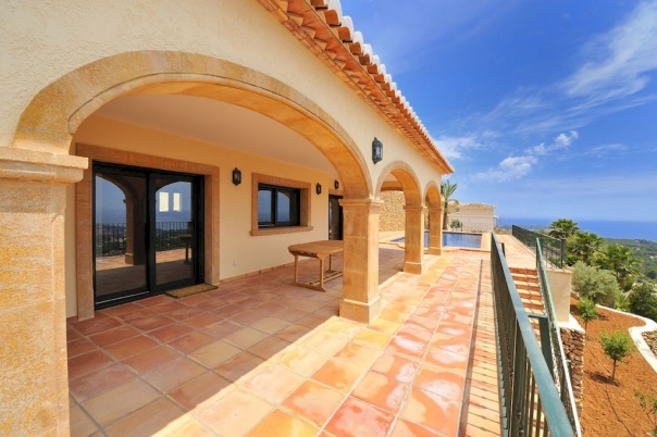 5 bed villa in Benissa