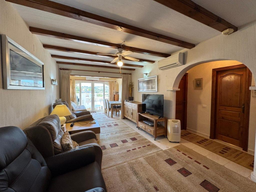 2 bed bungalow in Moraira