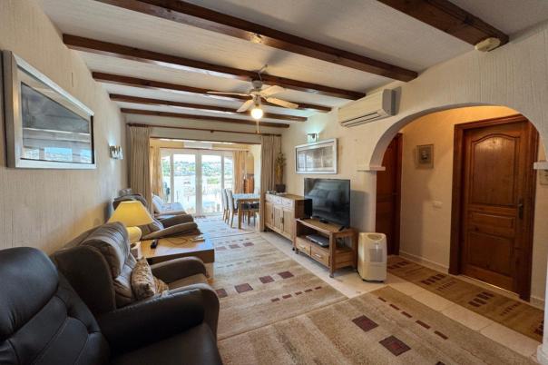 2 bed bungalow in Moraira