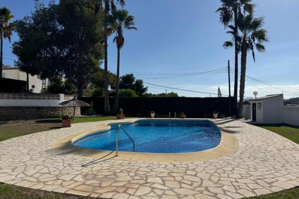 2 bed bungalow in Moraira