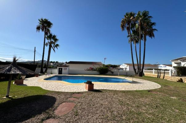2 bed bungalow in Moraira