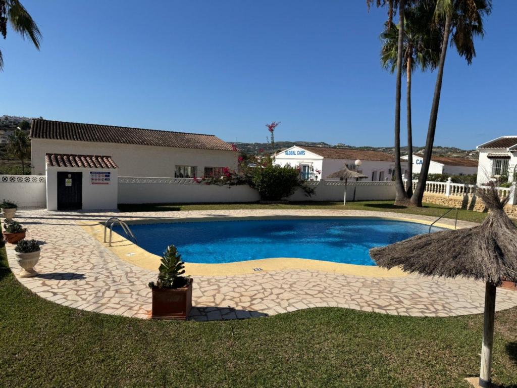2 bed bungalow in Moraira