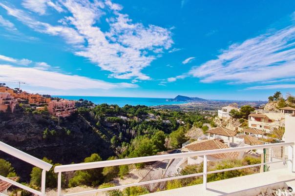 3 bed villa in Altea