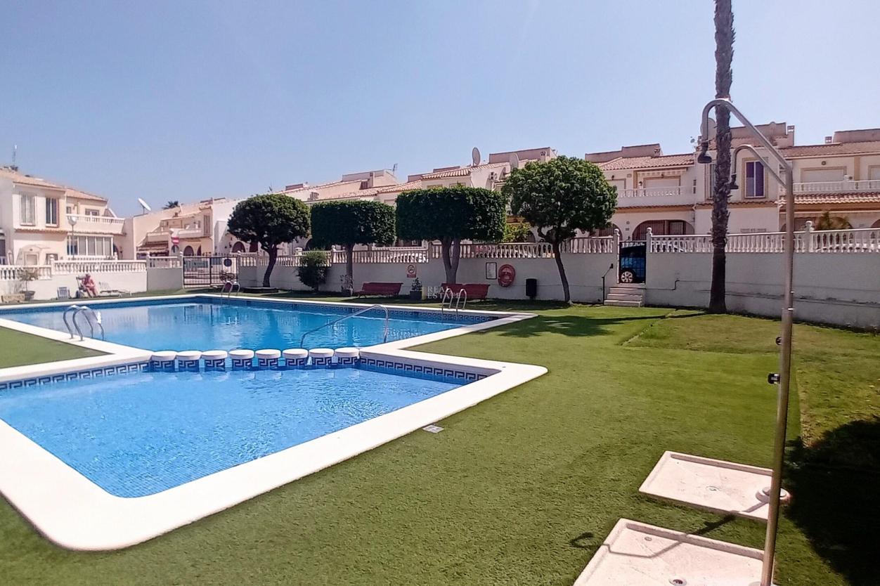3 bed bungalow in Santa Pola