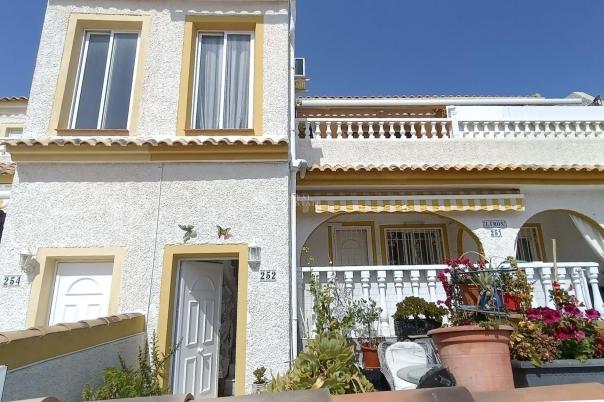 3 bed bungalow in Santa Pola