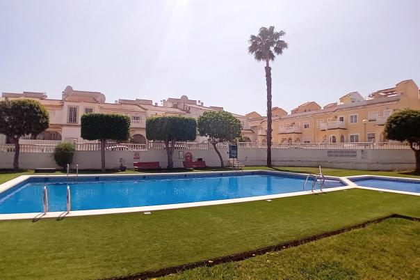 3 bed bungalow in Santa Pola