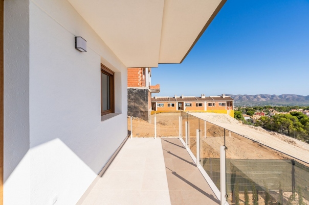 4 bed town_house in La Nucía