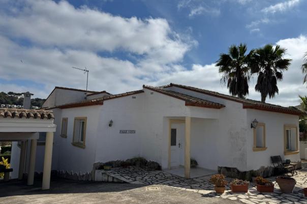 3 bed villa in Moraira