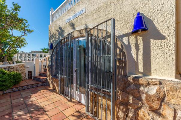 4 bed villa in Moraira