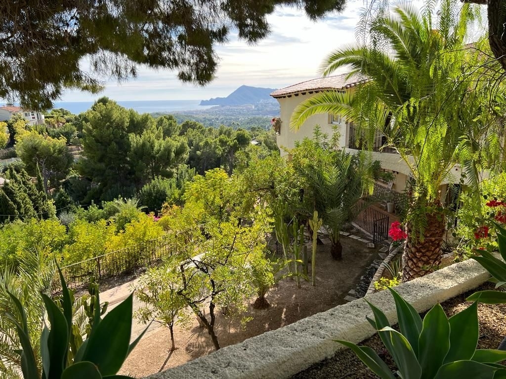 5 bed casa / chalet in Altea