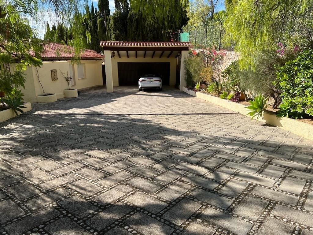 5 bed casa / chalet in Altea