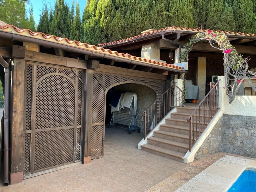5 bed casa / chalet in Altea